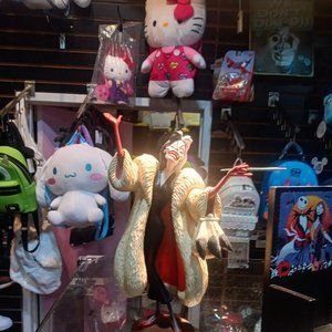 Click for Tom Ford Ray bans & more